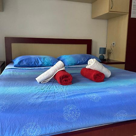 Home Sweet Home - Guest House Yzberishti Esterno foto