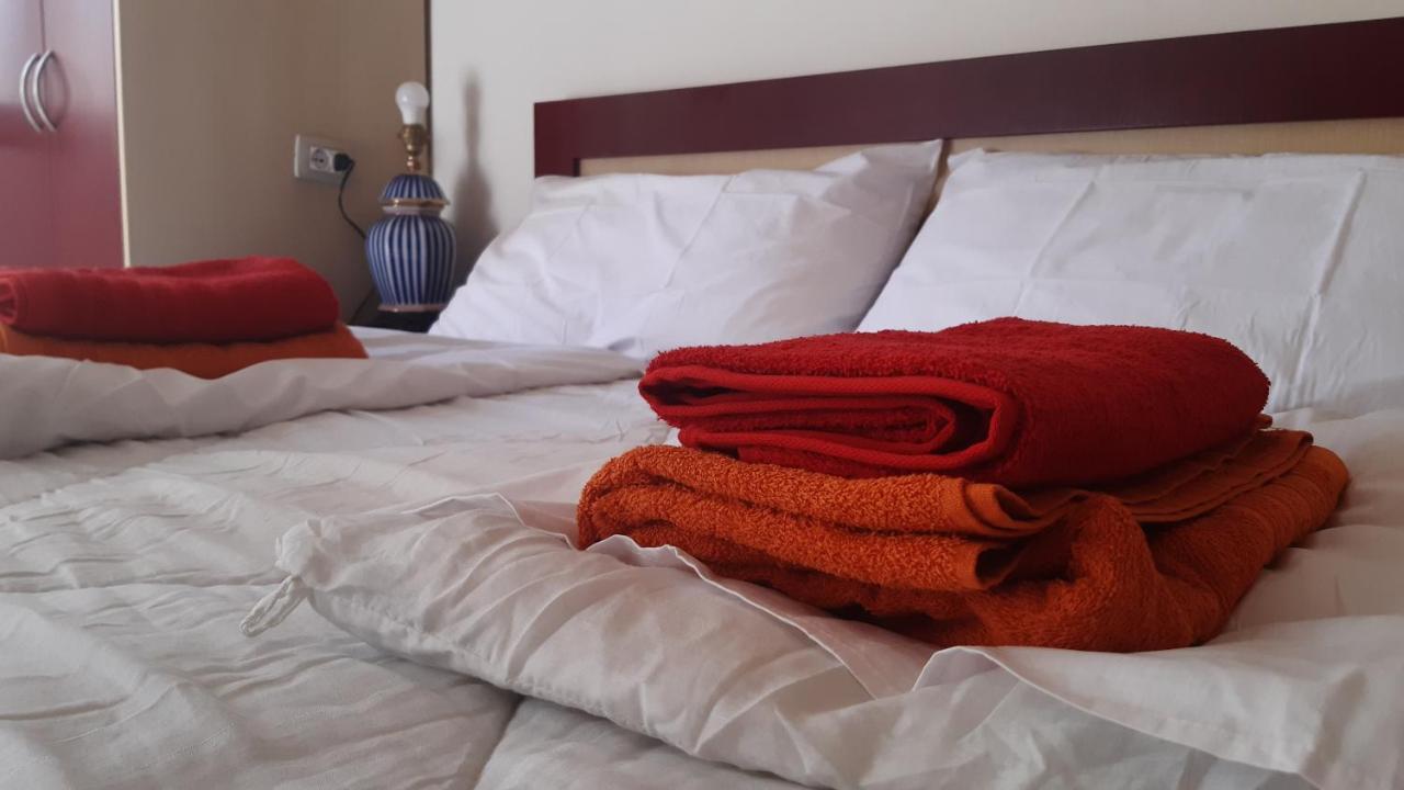 Home Sweet Home - Guest House Yzberishti Esterno foto
