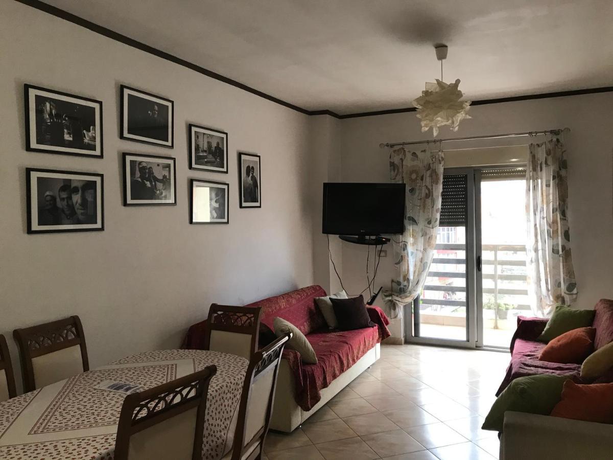 Home Sweet Home - Guest House Yzberishti Esterno foto