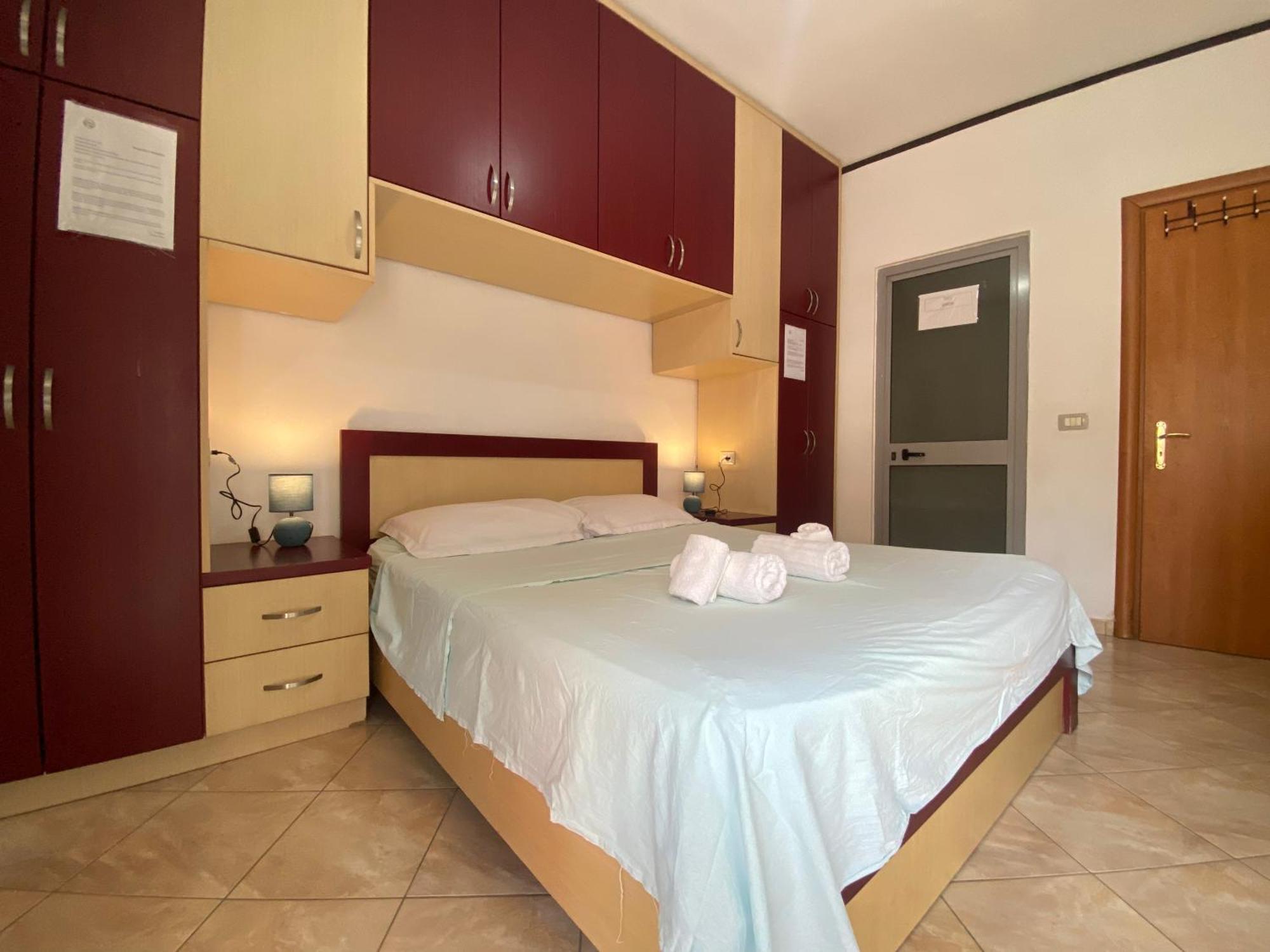 Home Sweet Home - Guest House Yzberishti Esterno foto